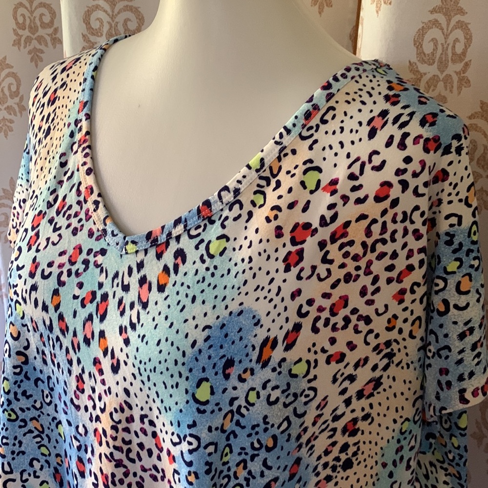 CAKE multicolored animal print V neck top M